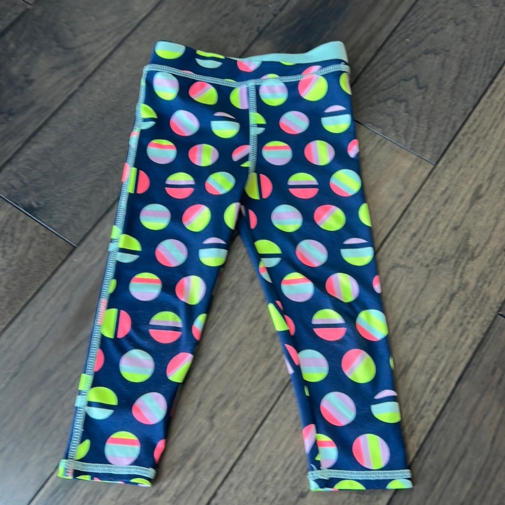 Size 4T cropped leggings